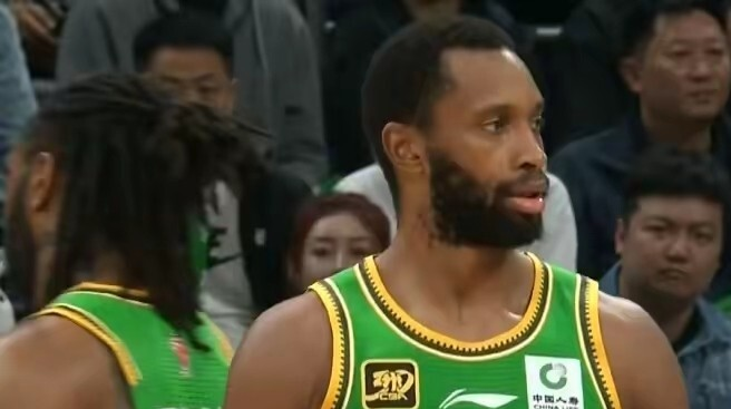 者发表见解, 岁的弗格续 者发表见解, 岁的弗格续