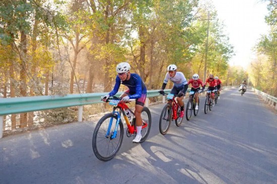 src, 地的, 组第一名